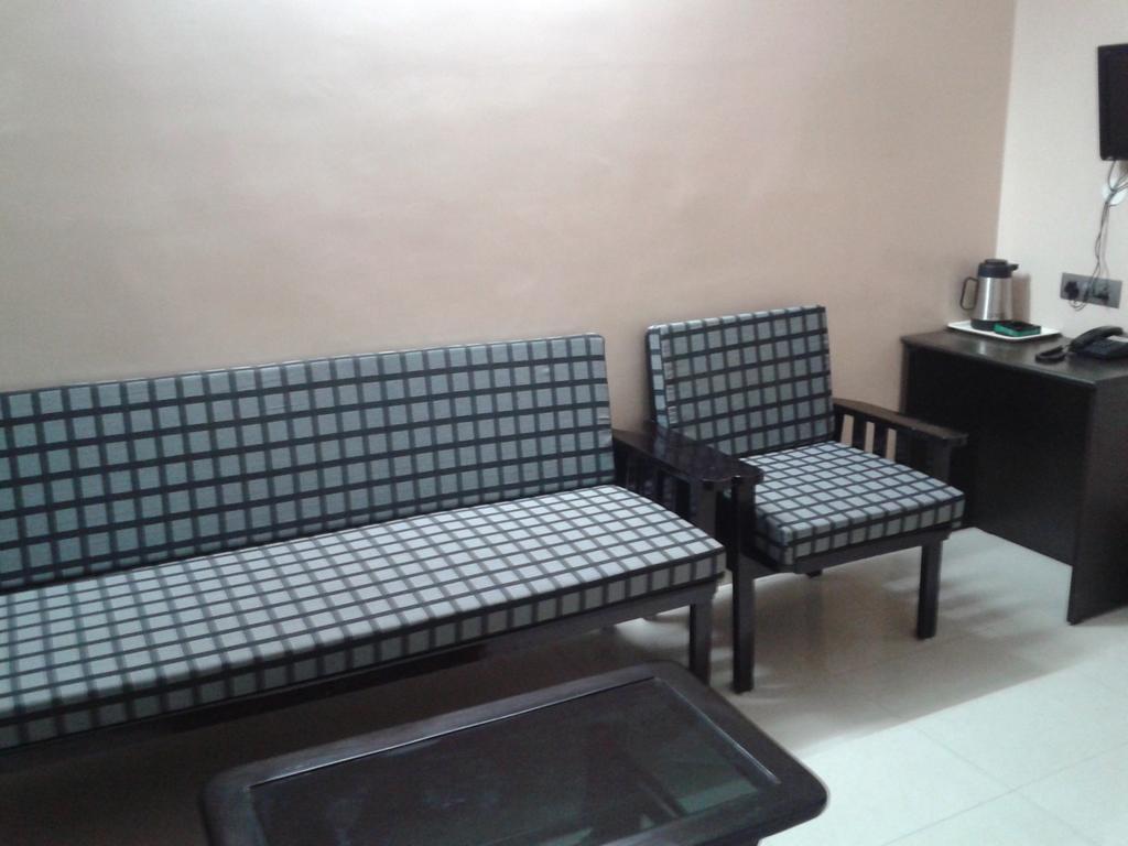 היידראבד Dwaraka Inn חדר תמונה