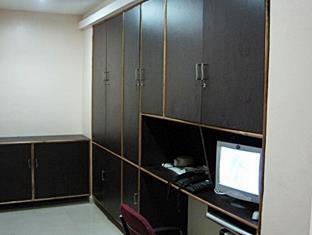 היידראבד Dwaraka Inn מראה חיצוני תמונה