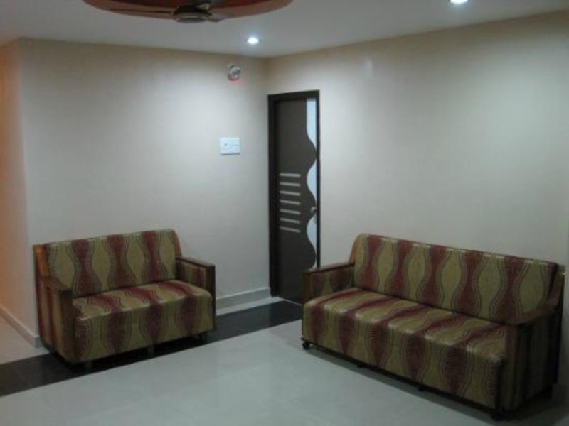 היידראבד Dwaraka Inn מראה חיצוני תמונה